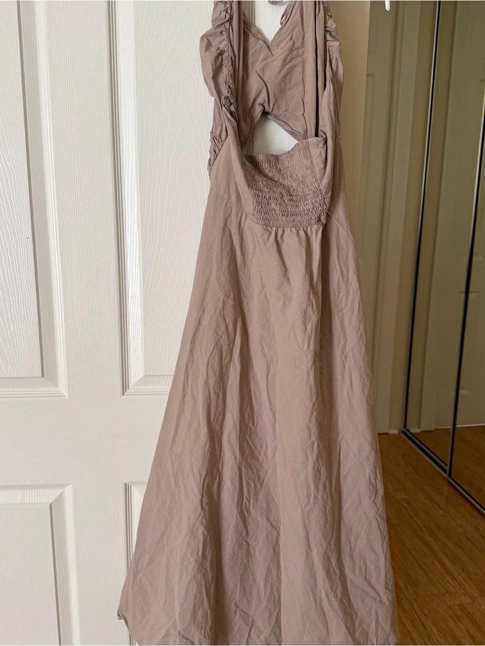 Abercrombie & Fitch Women’s Halter Taupe Maxi Dress Size Medium